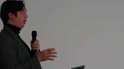 武内氏