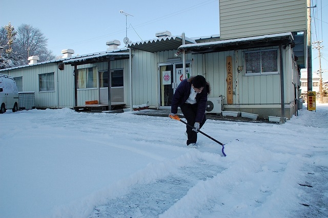 120125雪かきその２。
